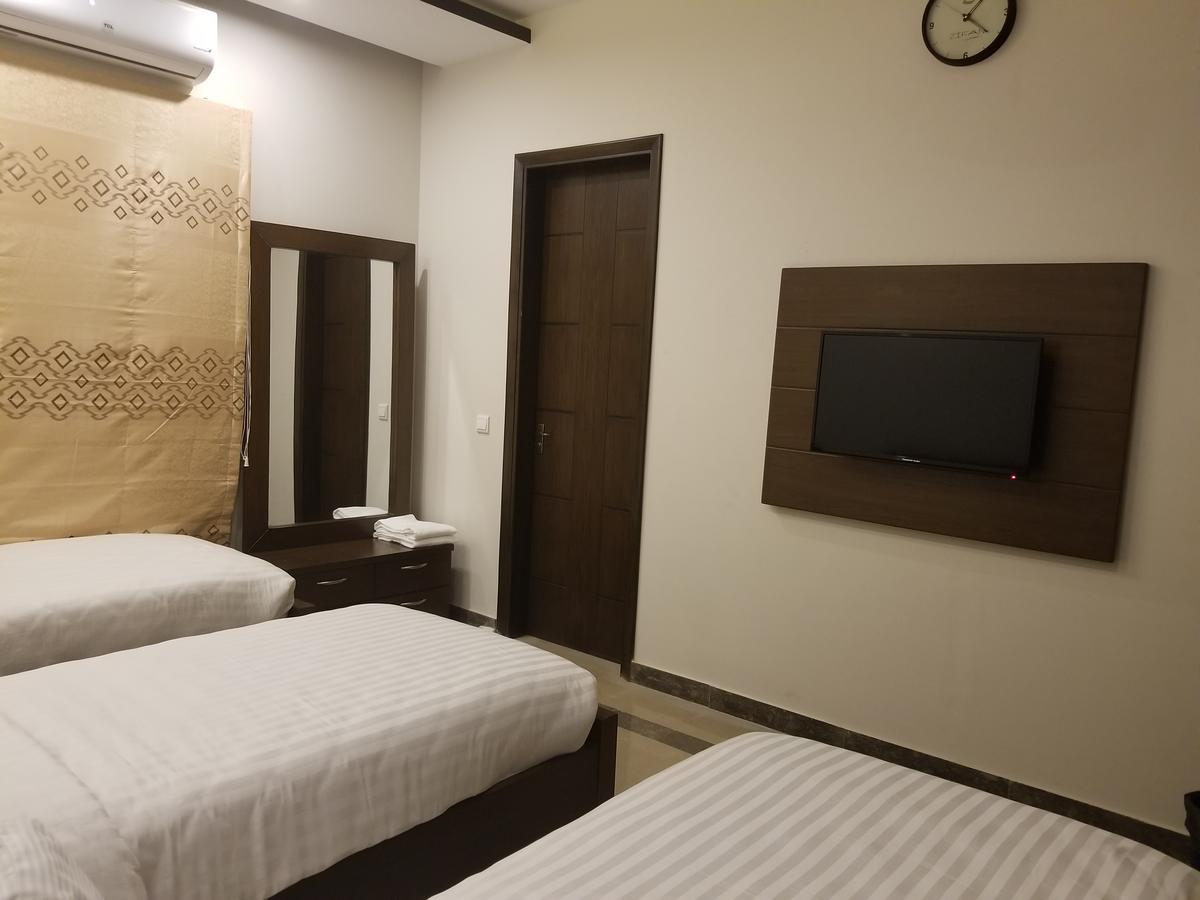 Zifan Hotel & Suites Karachi Exterior foto